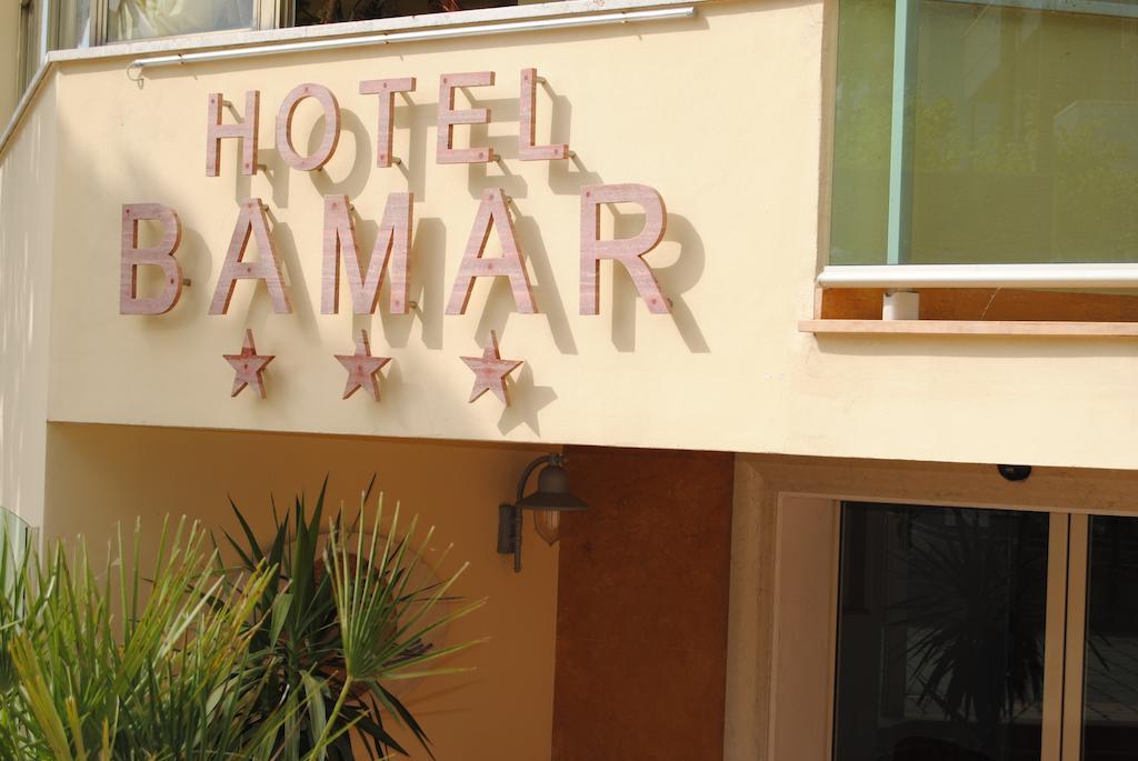 Hotel Bamar Pinarella Exteriör bild